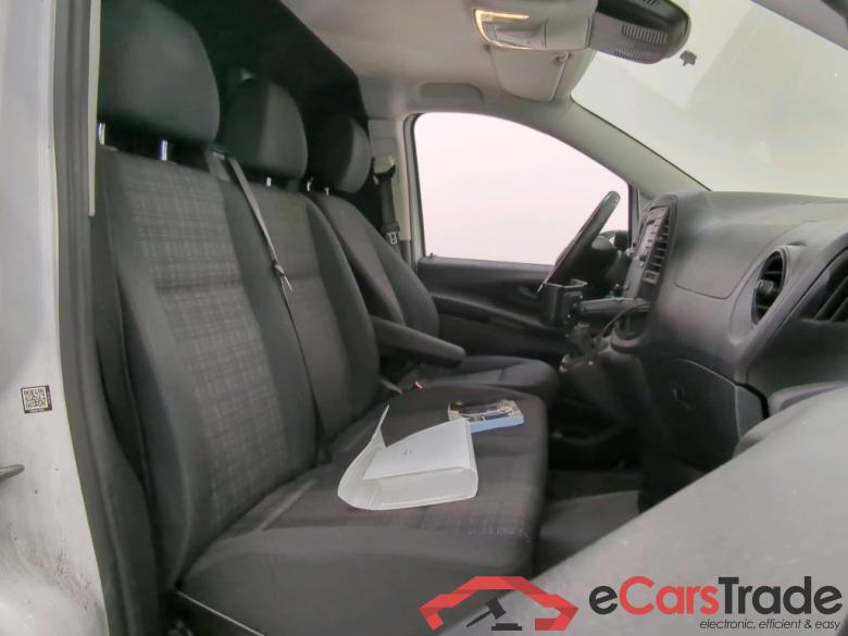 Mercedes-Benz Vito 114CDI XL RWD 4d #3