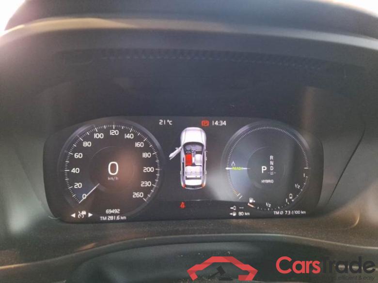 VOLVO XC40 / 2017 / 5P / SUV T4 PLUG-IN HYBRID AUTO RECH INSCRIP EXPR #4