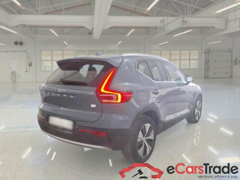 VOLVO XC40 / 2021 / 5P / SUV T5 RECHARGE PLUG-IN AUTO CORE #2