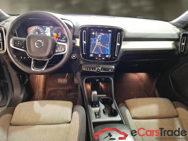 VOLVO XC40 / 2021 / 5P / SUV T5 RECHARGE PLUG-IN AUTO CORE #3