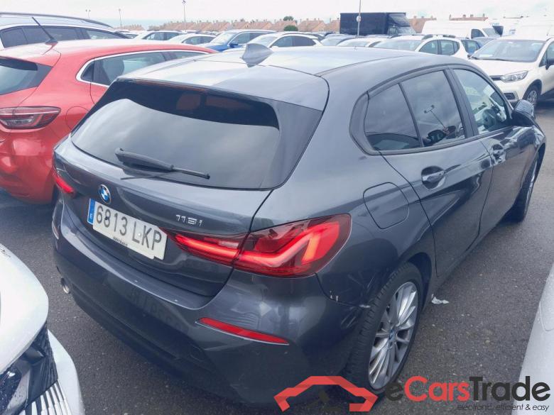 BMW Serie 1 / 2019 / 5P / berlina con portón 118i #2