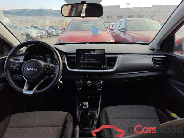 KIA Stonic / 2017 / 5P / todoterreno 1.0 T-GDi 74kW (100CV) MHEV iMT Concept #3