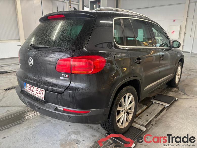 VOLKSWAGEN Tiguan Tiguan Sport & Style 2.0 TDI BlueMotion Technology 81 kW (110 ch) 6 vitesses manuel #2