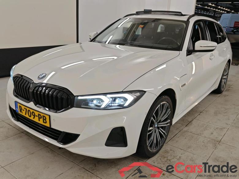 BMW 3 Serie Touring 320e 5d  + Pano #1