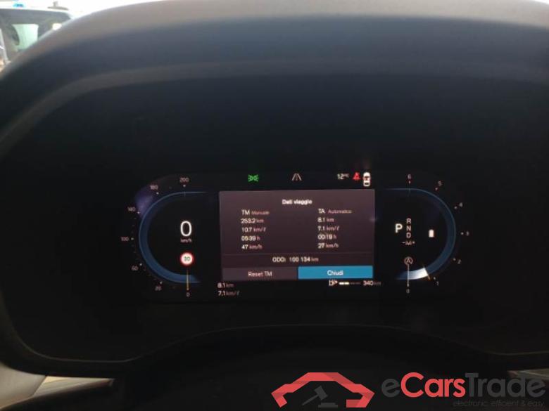 VOLVO XC60 / 2021 / 5P / SUV B4 D AWD AUTOMATICO MOMENTUM PRO MY22 #4