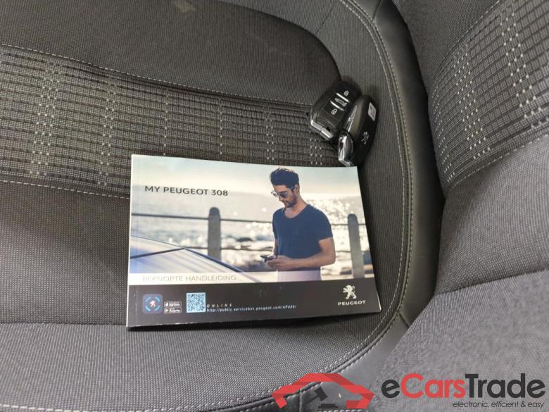 Peugeot 308 SW Blue Lease Premium 1.2 Puretech 110 5d #4