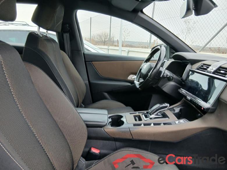 DS DS 7 Crossback / 2017 / 5P / todoterreno BlueHDi DE 96kW (130CV) Auto. CHIC (AC) #6