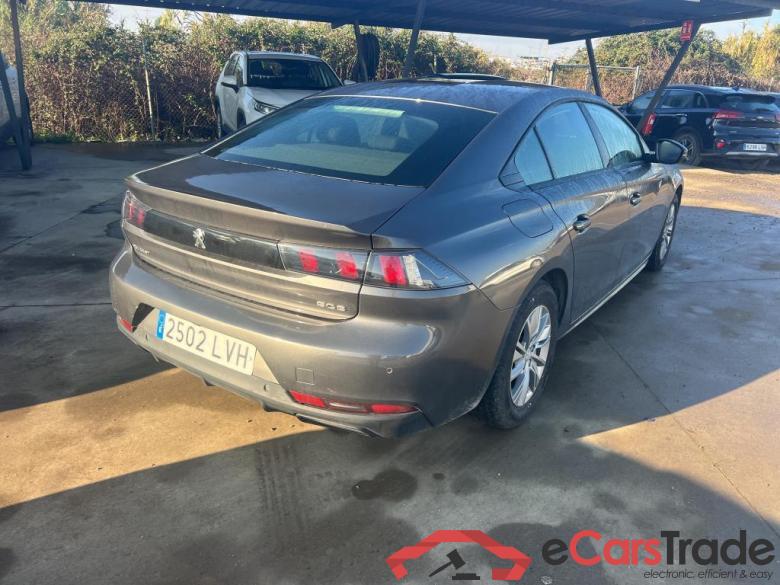 PEUGEOT 508 / 2018 / 5P / berlina con portón 5P Active Pack BlueHDi 130 S&S EAT8 (AC) #2