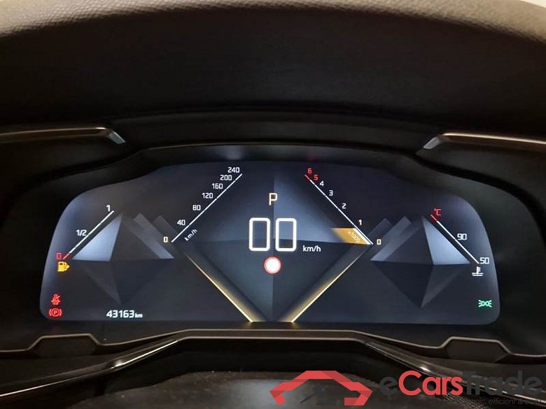 DS DS 7 CROSSBACK / 2017 / 5P / SUV BLUEHDI 130 AUTOMATICA GRAND CHIC #4