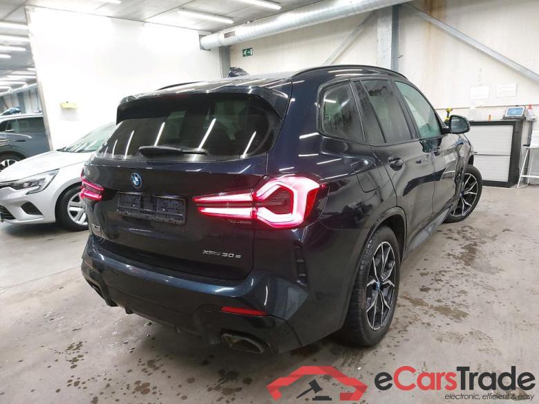 BMW - BMW X3 xDrive30e 292PK M Spoirt Pack Business With Vernasca Heated Seats & Innovation Pack With Head Up & LED & Driving Assistant & Travel Pack & Comfort & Electric Foldable Trailer Towing Hook  * HYBRID * #2