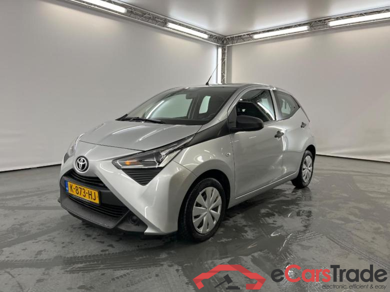 TOYOTA Aygo 1.0 VVT-i x-fun