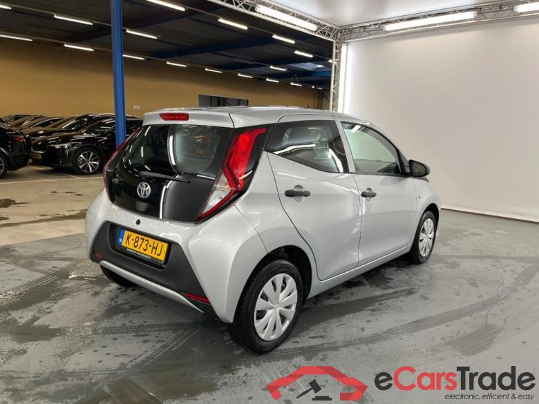 TOYOTA Aygo 1.0 VVT-i x-fun #4