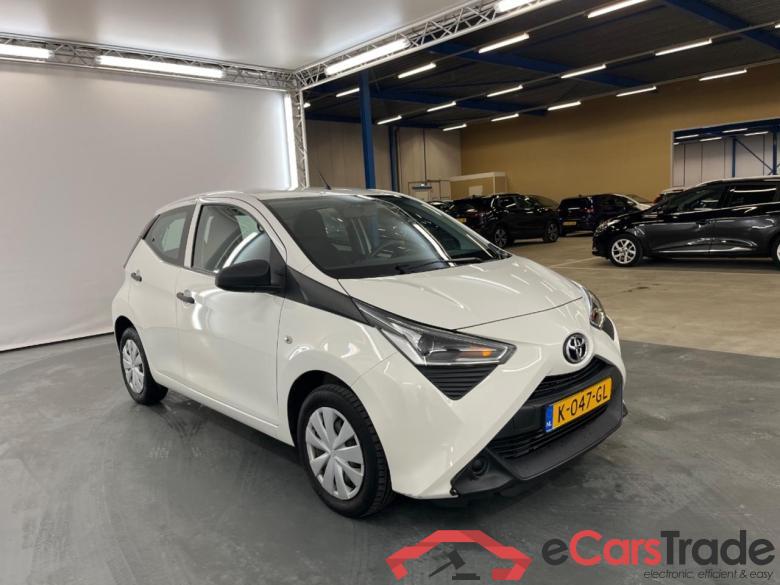 TOYOTA Aygo 1.0 VVT-i x-fun #2