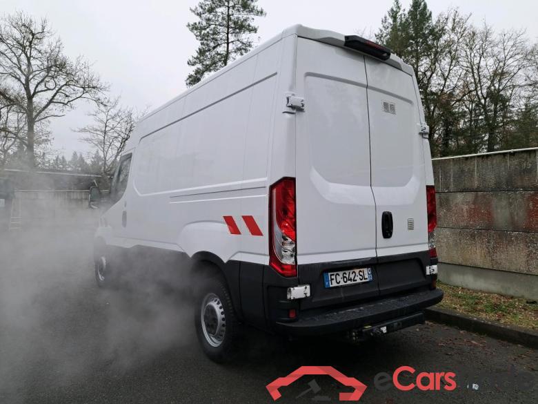 IVECO Daily VU 4p Fourgon 35S14GA8 V/P11 H2 3520 #2
