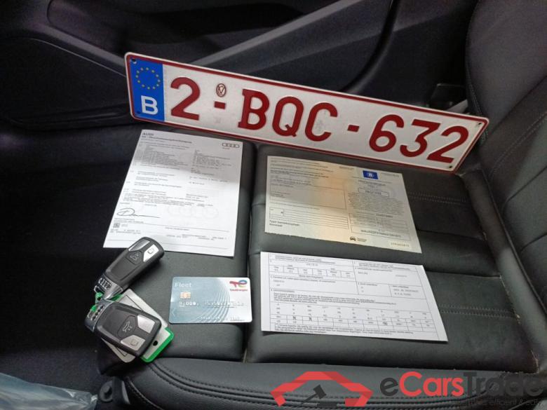 Audi A5 Sportback 30 TDI S tronic Bus. Ed. Attraction 5d #4