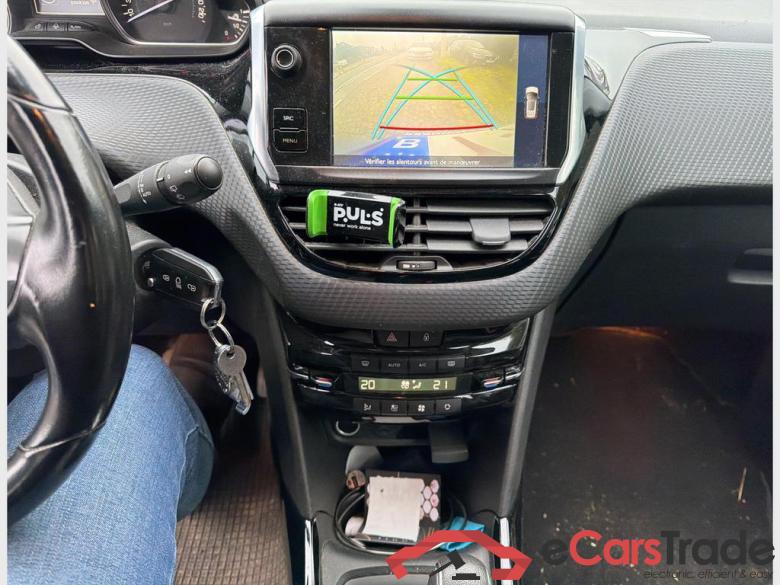 PEUGEOT 2008 1.2 PureTech Allure S&S #3