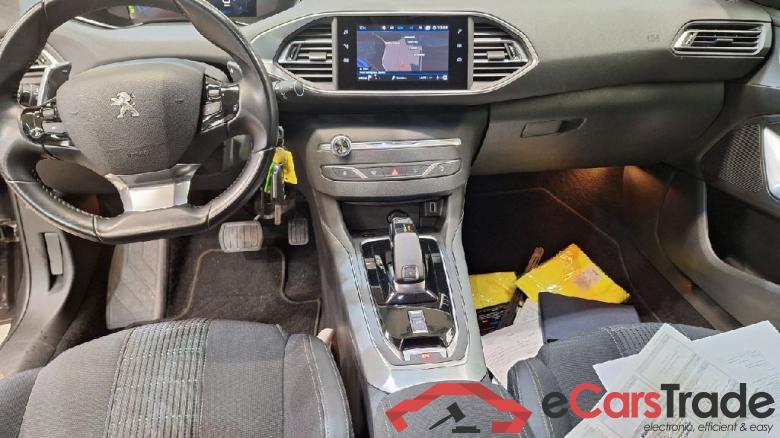 308 SW Allure 1.5 HDi 96KW AT8 E6d #3