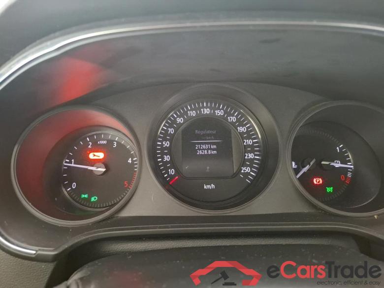 Megane IV Berline 5pt. Société Air Nav 1.5 dCi 90CV BVM6 E6 #6