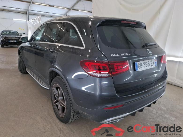 MERCEDES-BENZ GLC / 2019 / 5P / SUV 2.0 GLC 300 E AMG LINE 4MATIC #2