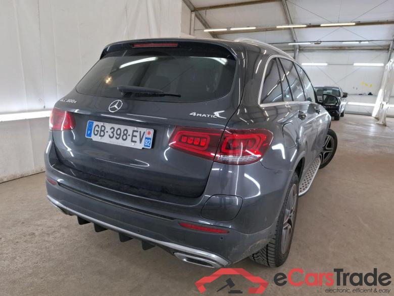 MERCEDES-BENZ GLC / 2019 / 5P / SUV 2.0 GLC 300 E AMG LINE 4MATIC #3