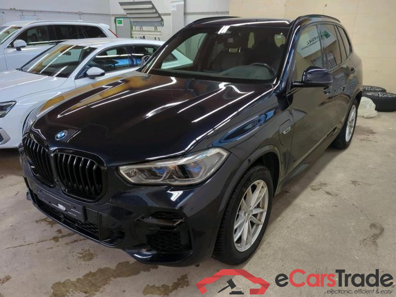 Baureihe X5 xDrive 45 e M Sport 3.0 290KW AT8 E6d