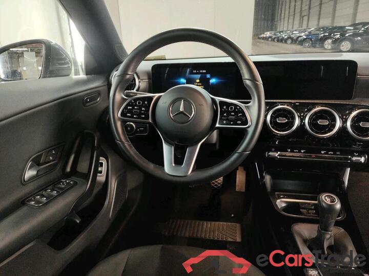 Mercedes CLA Shooting Brake CLA Shooting Brake CLA 180 Business Solution 100kW/136pk  5D/P Man-6 #5