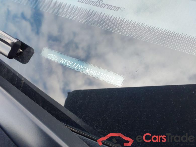 FORD Kuga 2.5 243CV Automático    ST-LINE X #5