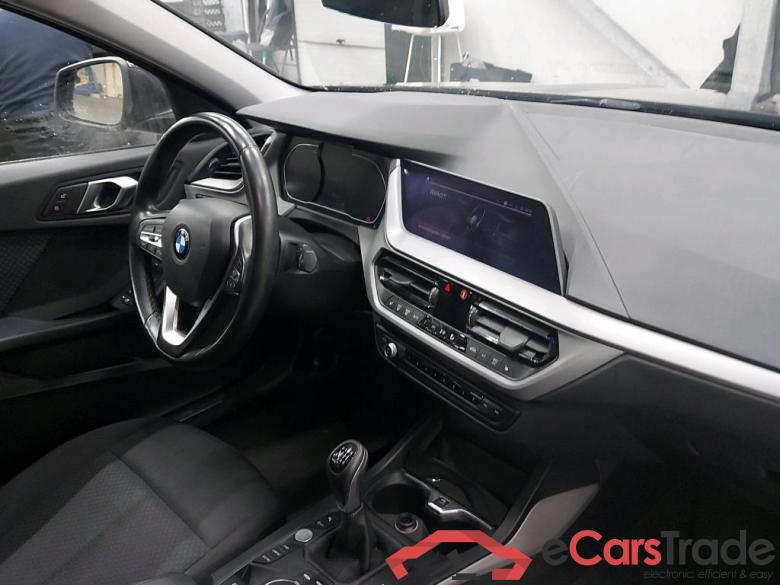 BMW - BMW 1 HATCH 116d 116PK Advantage Pack Business & Comfort & Live Cockpit Plus & PDC Front & Rear #3