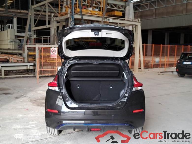 NISSAN LEAF / 2017 / 5P / BERLINA BUSINESS 40KWH #5