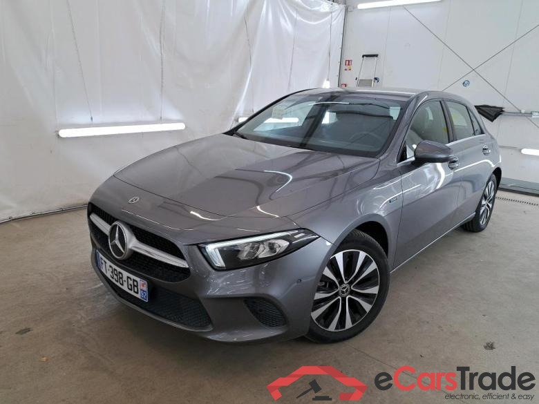 MERCEDES-BENZ Classe A Compact / 2018 / 5P / Berline A 250 e Business Line 8G-DCT