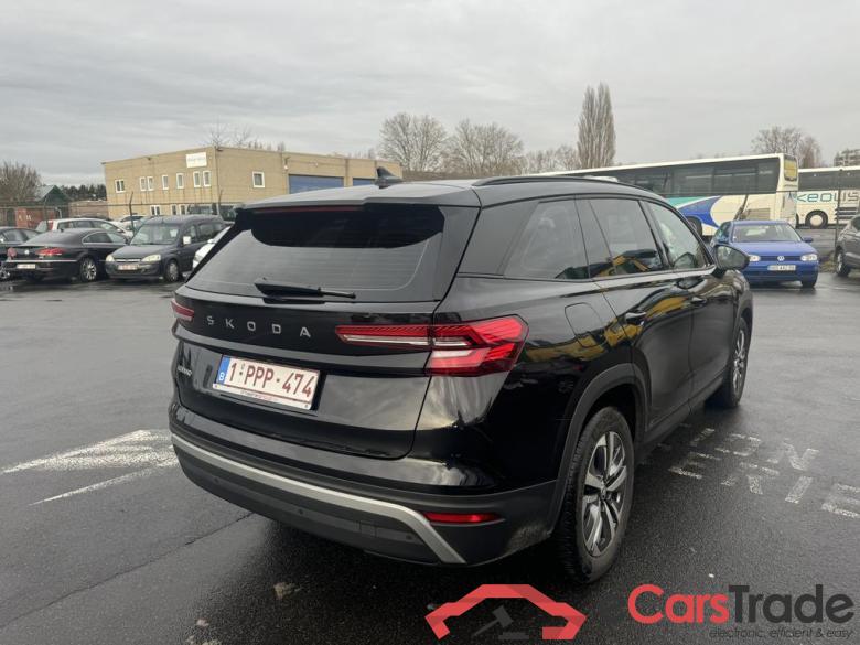 SKODA Kodiaq Kodiaq Urban Explorer Edition 1.5 TSI m-HEV 110kW (150ch) DSG7 #4