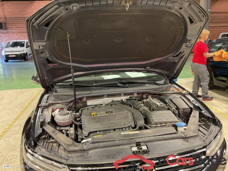 VOLKSWAGEN PASSAT VARIANT 1.5 TSI OPF MSQ VARIANT ELEGANCE #6