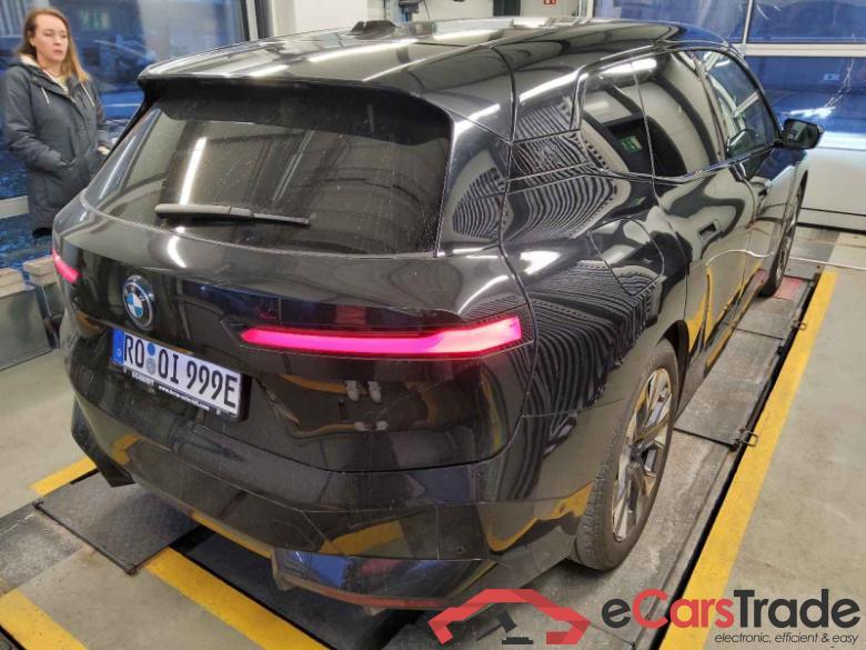 BMW iX (I20)(07.2021->) DE - SUV5 xDrive40, xDrive40 Sport, 2021 - 2024 #3