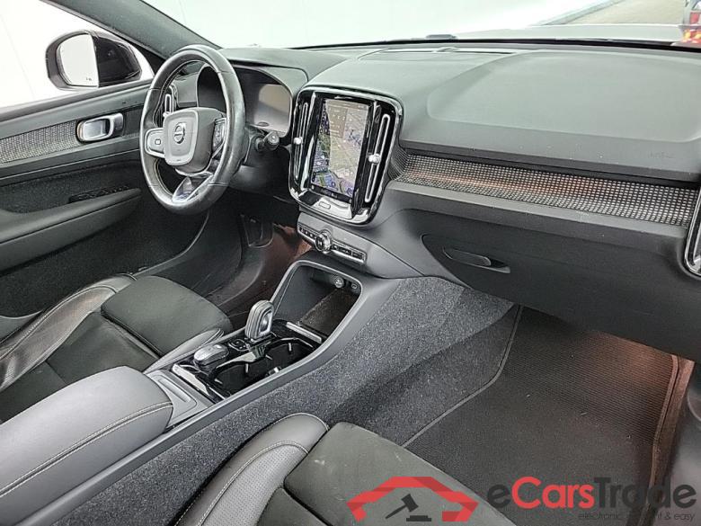 VOLVO XC40 Recharge P8 AWD R-Design 5D 300kW #6