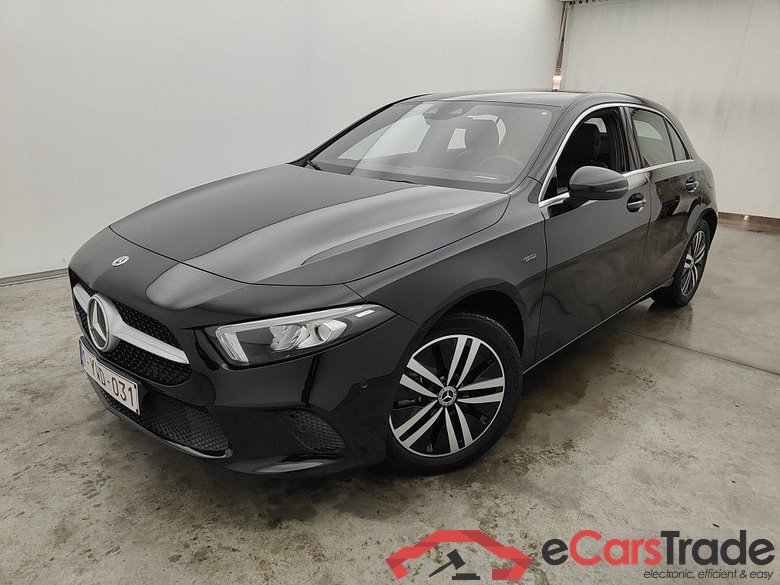 Mercedes-Benz A-Klasse A 250 e Business Solution 5d