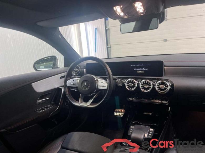 MERCEDES-BENZ CLA-klasse 200 Bus. Sol. AMG #3