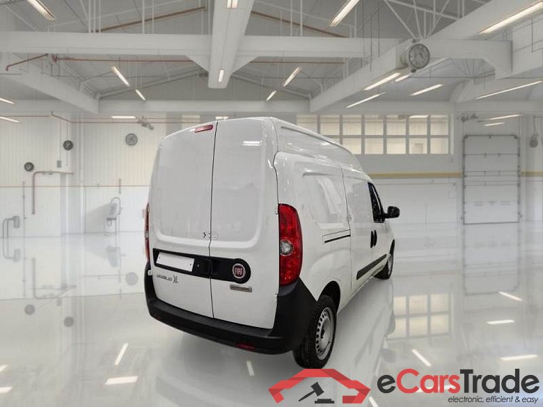 FIAT DOBLÒ CARGO / 2014 / 4P / VETT. FURGONATA MAXI XL LH2 BUSIN.1.6 MJET 105CV E6D #2