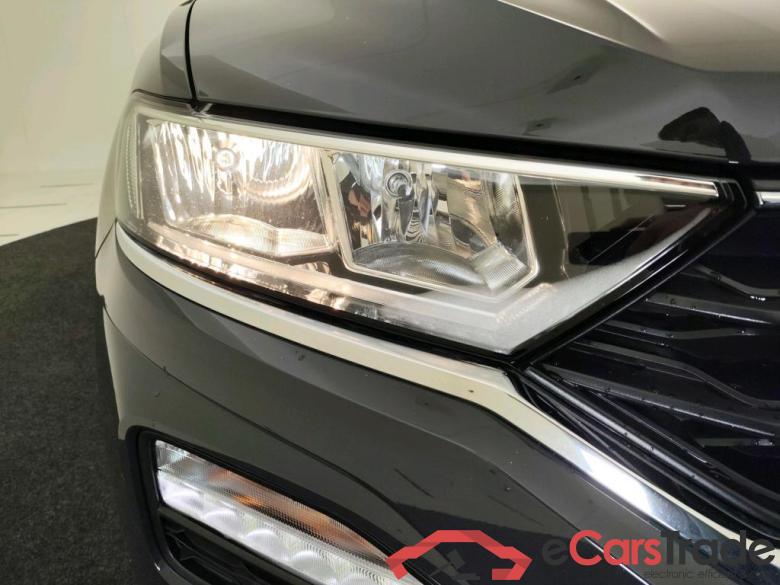 VOLKSWAGEN T-Roc 81 kW #4