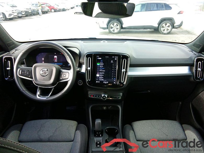 XC40 Core 2WD 2.0 165CV AT7 E6d #3