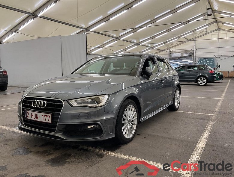 AUDI A3 Sportback Audi A3 Sportback Attraction 2.0 TDI  110(150) kW(ch) S tronic