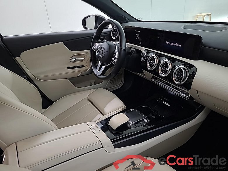 MERCEDES-BENZ A-klasse A 180 DCT Luxury Line 5D 100kW #6