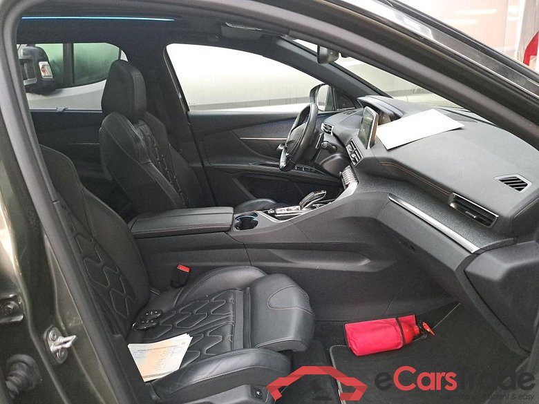 PEUGEOT - PEU 5008 BlueHDi 130PK EAT8 GT Line With Nappa Leatehr Massage Seats & Drive Assist & Safety Plus & VisioPark II & Pano Roof #3