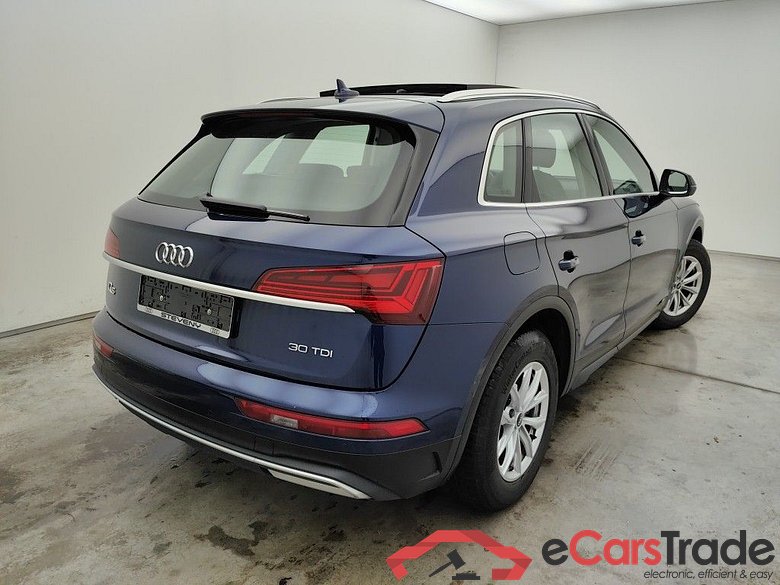 Audi Q5 Business Edition 30 TDI S tronic 5d #2