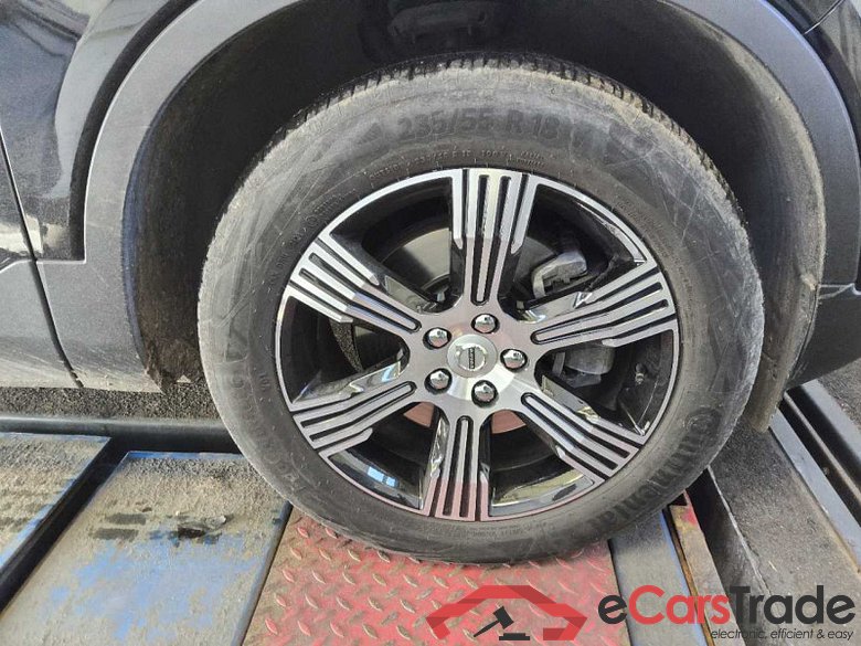 Volvo XC40 (2017->) DE - SUV5 B4 2WD EU6d, Inscription (EURO 6d), 2020 - 2022 #3