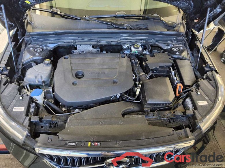 Volvo XC40 (2017->) DE - SUV5 B4 2WD EU6d, Inscription (EURO 6d), 2020 - 2022 #6