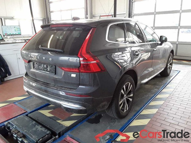 Volvo XC60 (03.2017->) DE - SUV5 T6 Twin Engine AWD PHEV EU6d, Inscription Plug-In Hybrid (E6d), (Facel #3