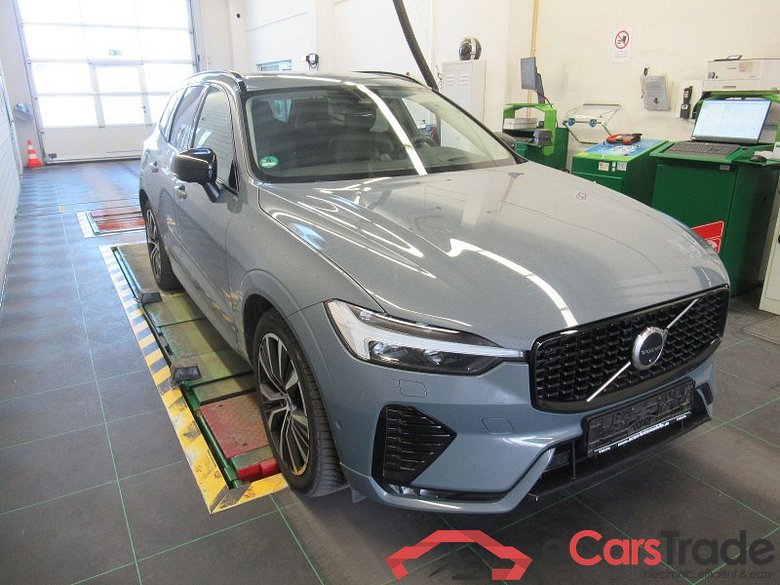 Volvo XC60 (03.2017->) DE - SUV5 B5 (Benzin) AWD EU6d, Ultimate Dark Mild-Hybrid (EURO 6d), (Facelift) #2