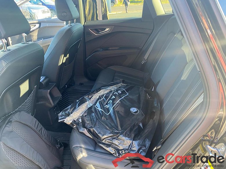 AUDI Q4 e-tron Audi Q4  S line 45 e-tron quattro 195,00 kW #6