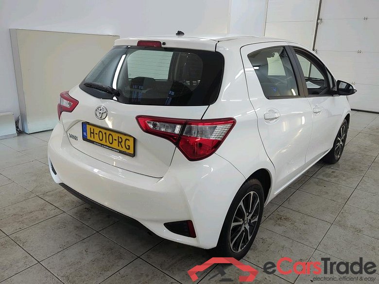 Toyota Yaris 1.0 VVT-i Connect 5d #2