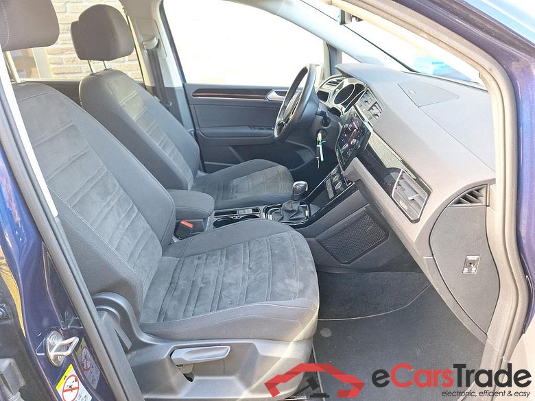 VOLKSWAGEN - VW  TOURAN TSi 150PK DSG Highline Pack Business & Nav Discover Media & Side & Lane Assist & Rear Camera & Towing Hook * PETROL * #3